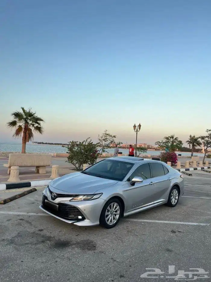 كامري 2019 فل كامل GLE بنزين سعودي ممشى قليل 14