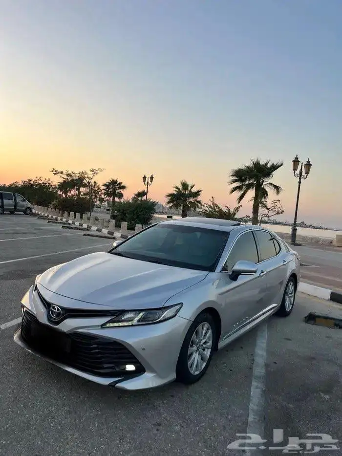 كامري 2019 فل كامل GLE بنزين سعودي ممشى قليل 19