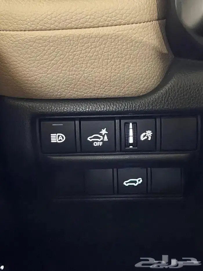 تويوتا برادو TXL3 بنزين عبداللطيف جميل 2025 39