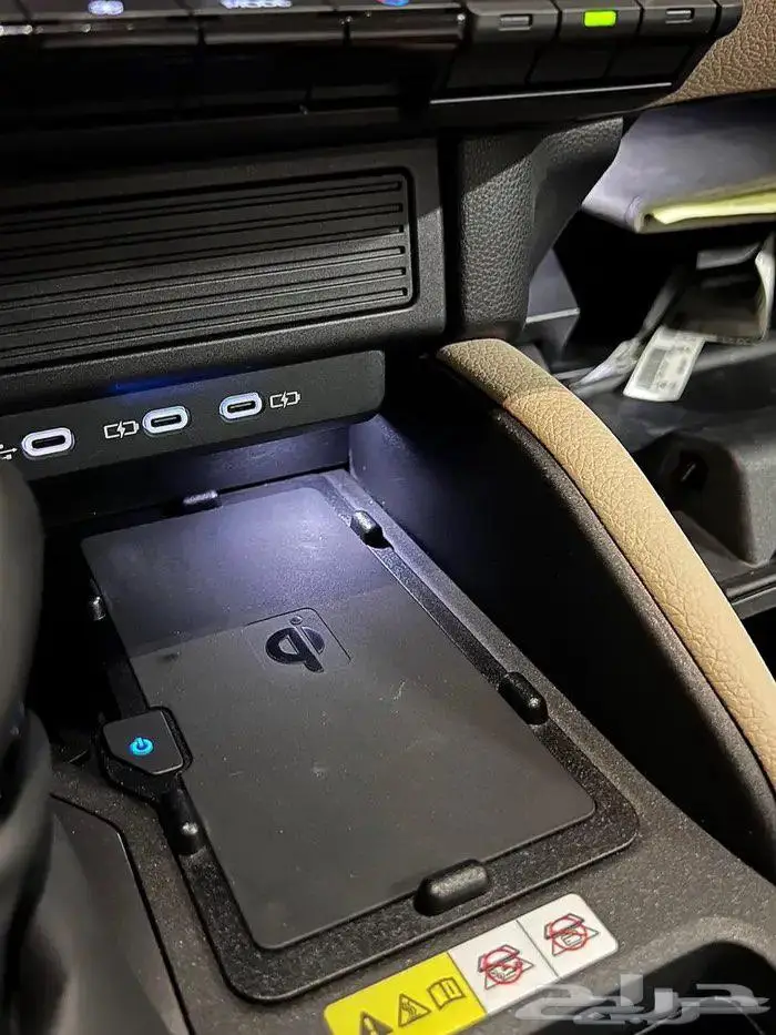 تويوتا برادو TXL3 بنزين عبداللطيف جميل 2025 38