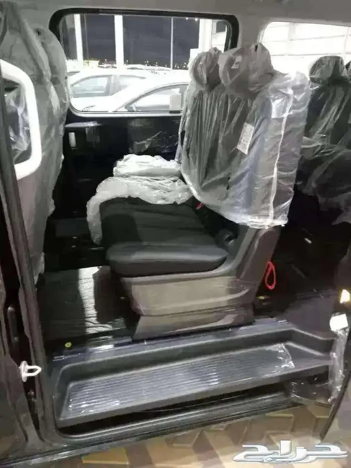 هيونداي ستاريا موديل 2025 ديزل 9 راكب بسعر 113650 4