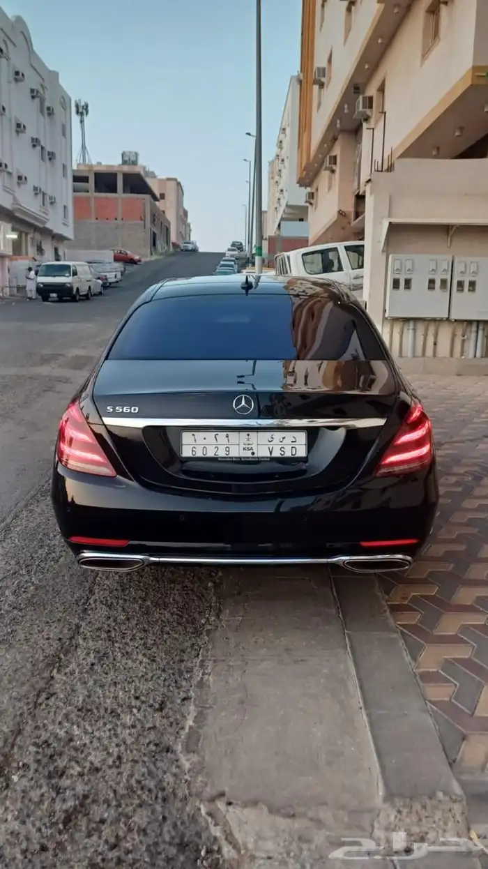 للبيع مرسيدس يخت S560 أسود ملكي موديل 2018 فل أخو الجديد 8