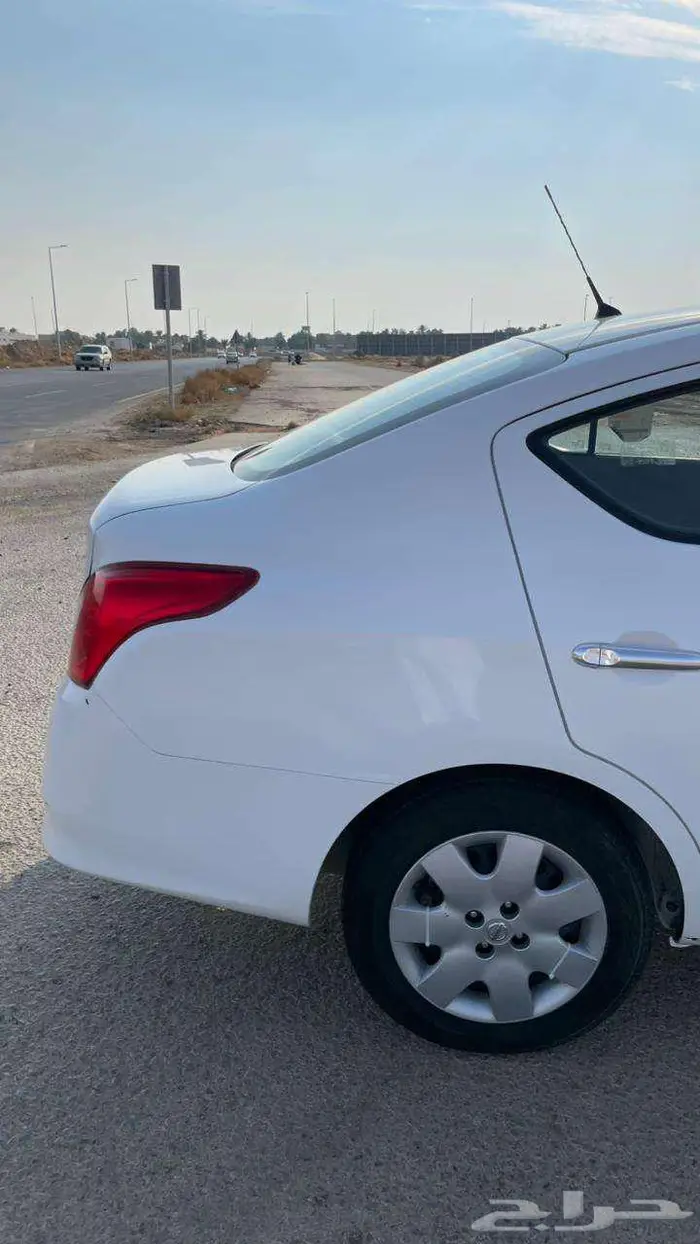 صني 2021 اتوماتيك عداد 184 الف كم ابيض 3