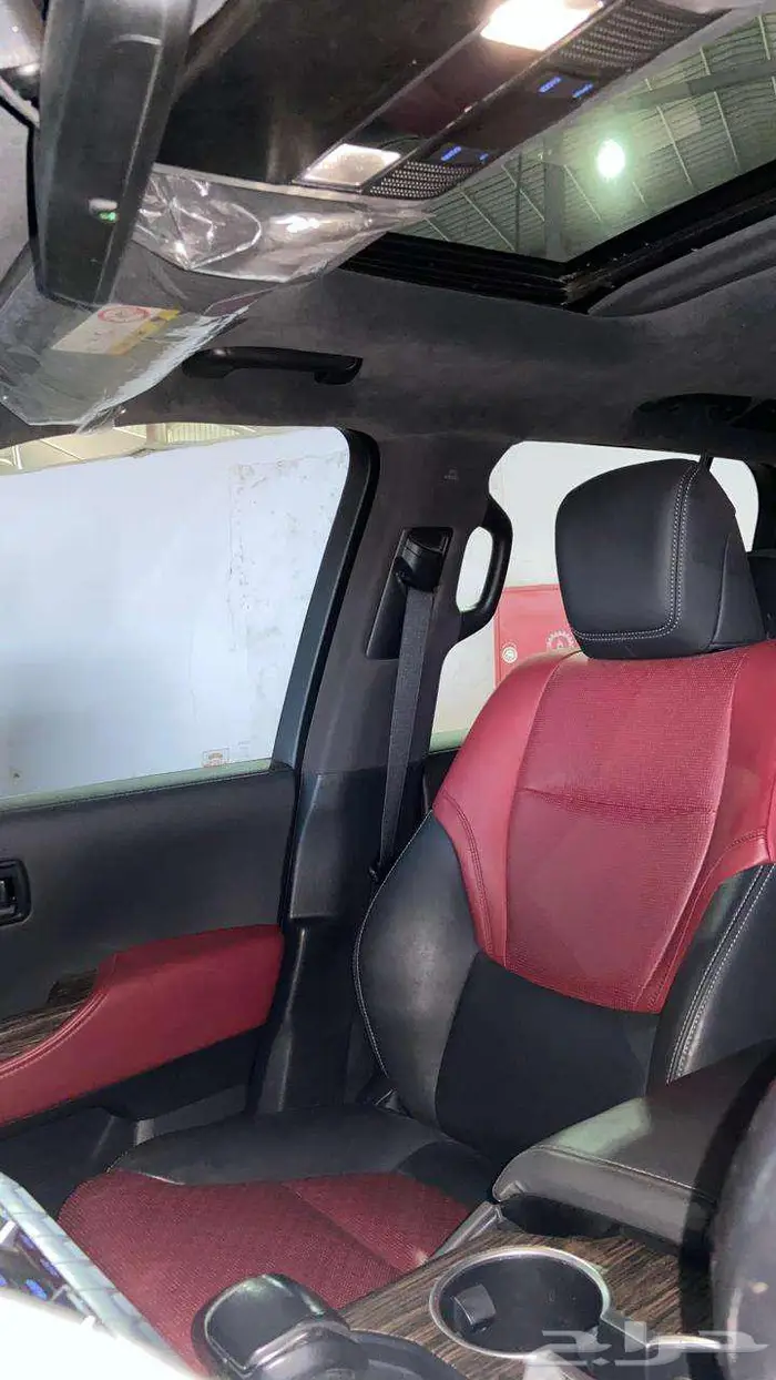 تويوتا لاندكروزر VXR فل كامل موديل 2022 32