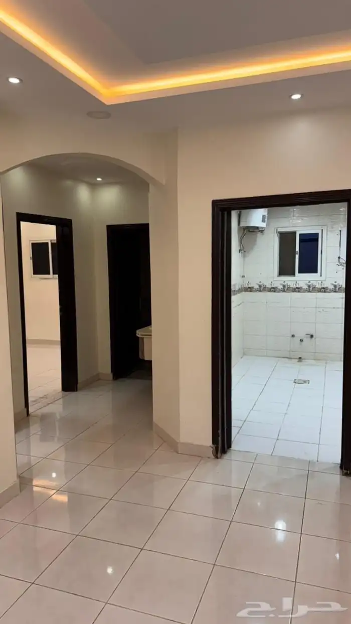 شقه لإيجار في حي طويق 5