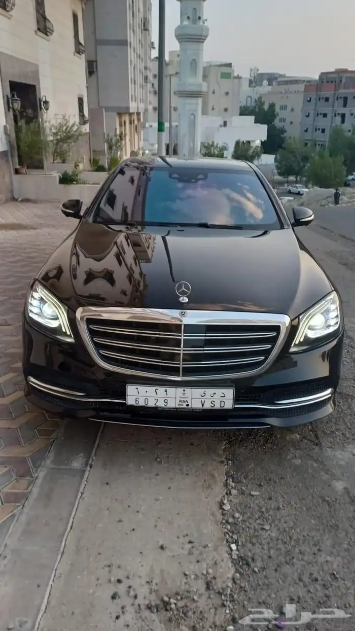 للبيع مرسيدس يخت S560 أسود ملكي موديل 2018 فل أخو الجديد 11