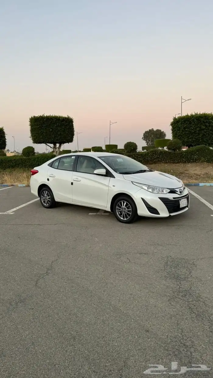 للبيع تويوتا يارس 2019 منوة المستخدم نظيفة جدا 9