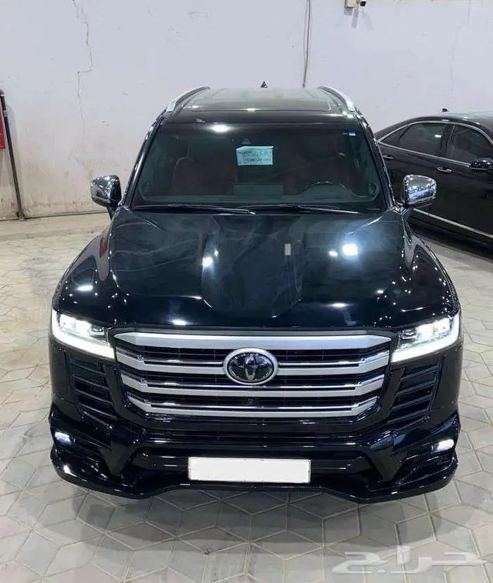 تويوتا لاندكروزر VXR فل كامل موديل 2022 2