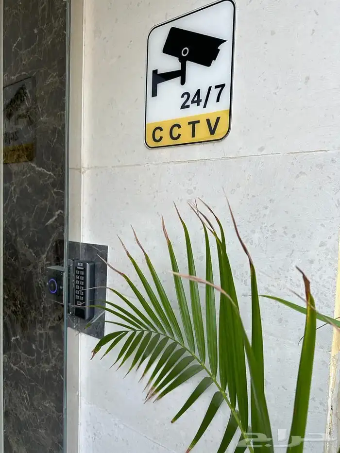 شقة مفروشة فاخرة للايجار الشهري بالقرب من طريق صاري 6