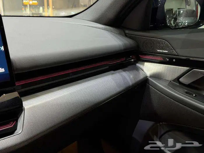 بي ام دبليو - الفئة الخامسة 520i - 2024 كت ام 21