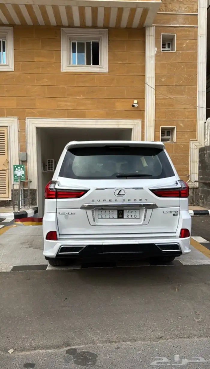 لكزس 2018 فل كامل نضيف 0