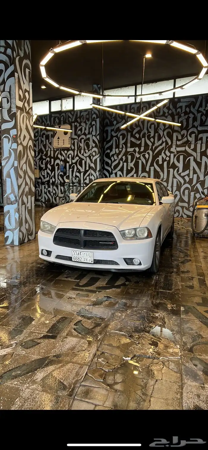 دوج تشارجر 2014 بودي بلد فيه دقه بسطه في باب الراكب واضحه 11