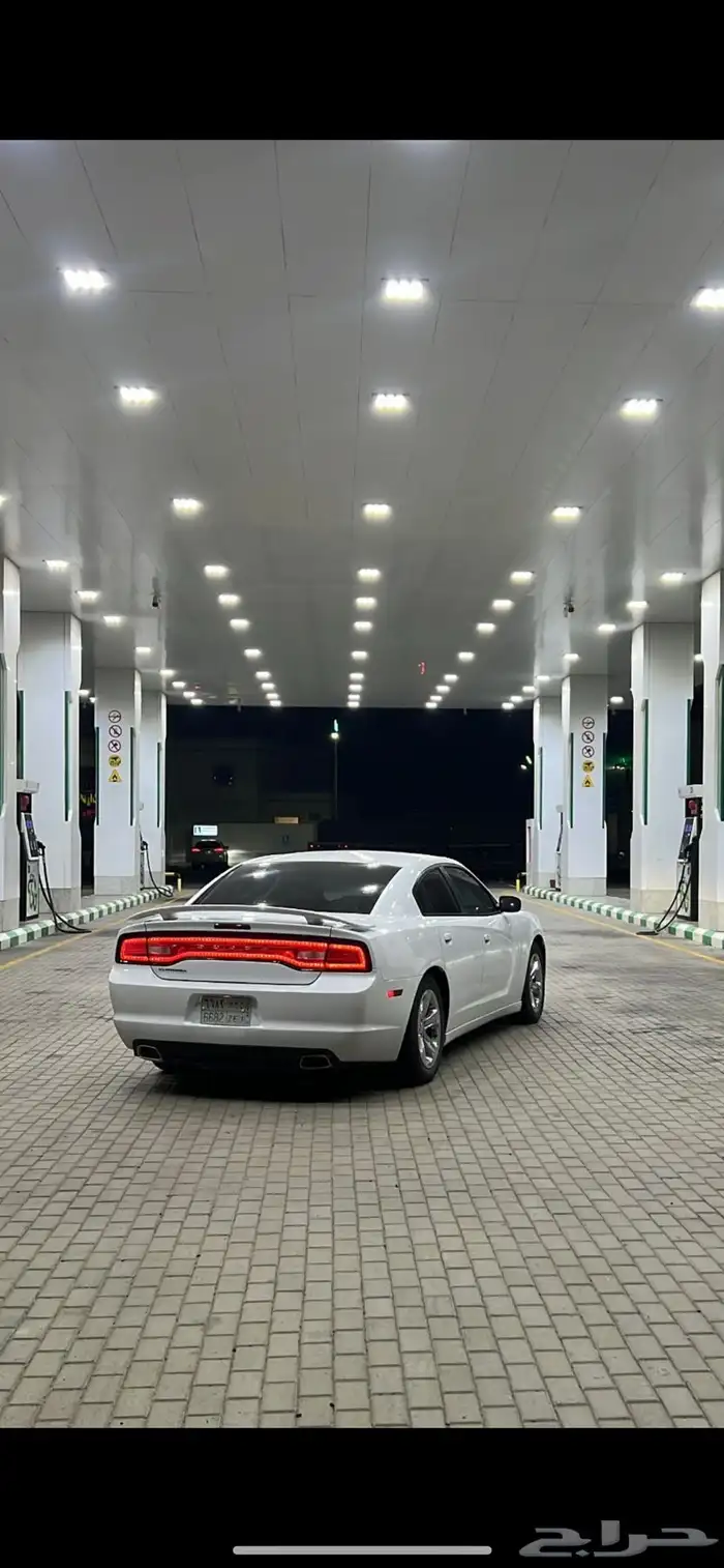 دوج تشارجر 2014 بودي بلد فيه دقه بسطه في باب الراكب واضحه 19