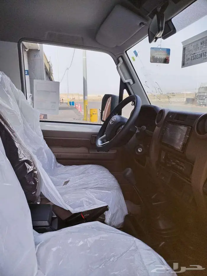 تويوتا - مصتدق - ربع سلق بدون ونش ابيض -2025 5