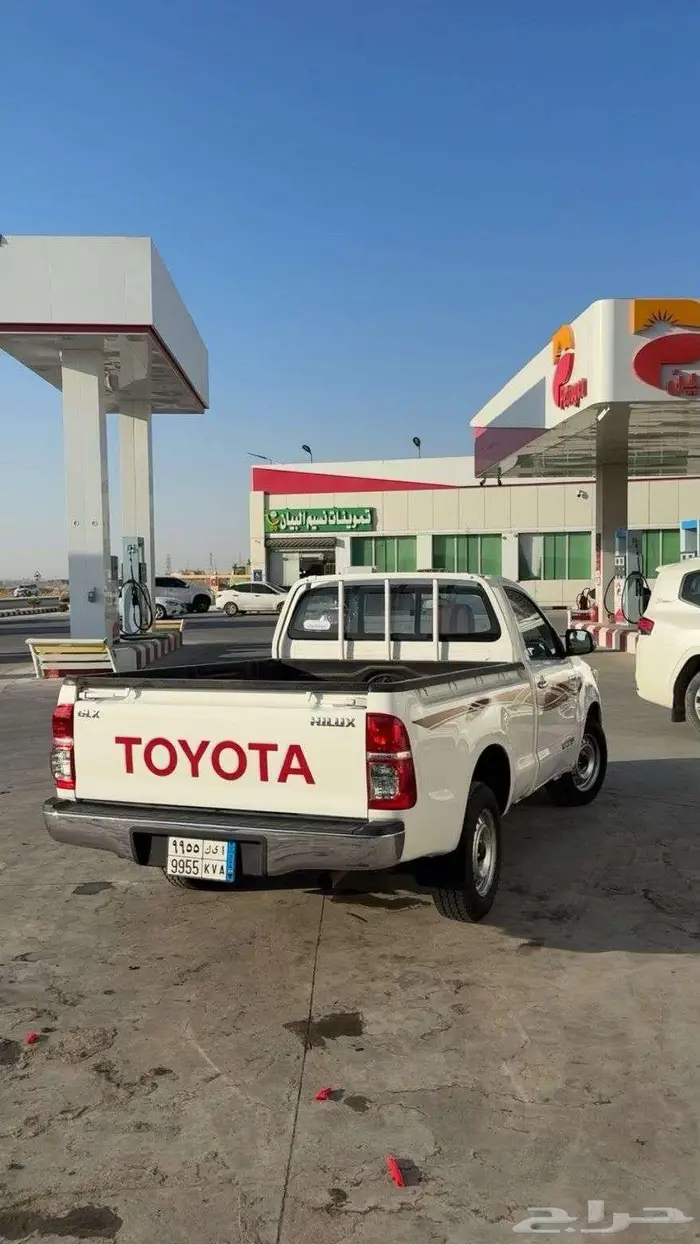 تويوتا هايلوكس غمارة بنزين GLX 1