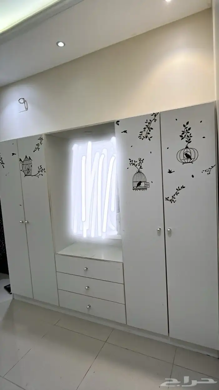 دولاب ملابس 0