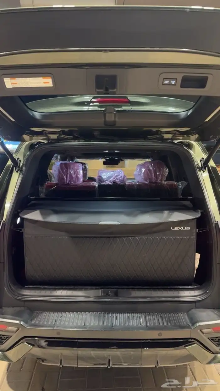 للبيع لكزس lx600 اف سبورت 6