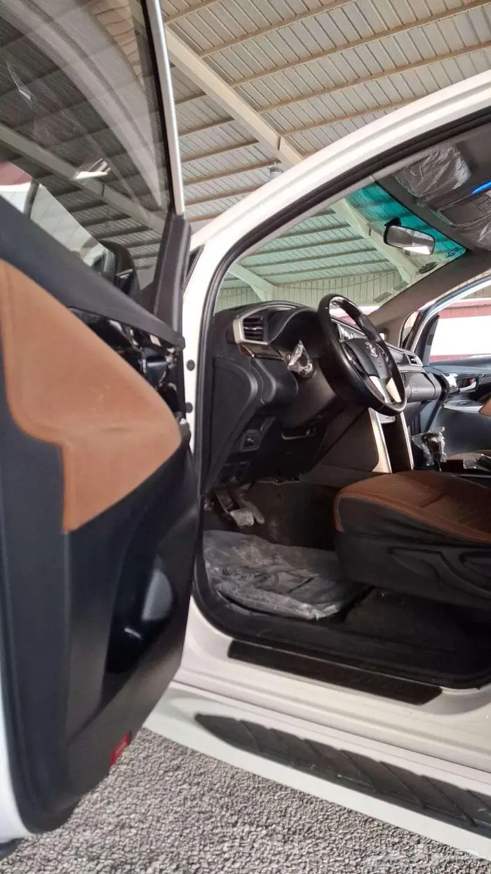 تويوتا انوفا قير اوتماتيك 2016 5