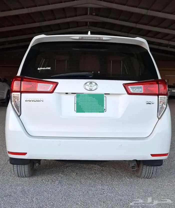 تويوتا انوفا قير اوتماتيك 2016 12