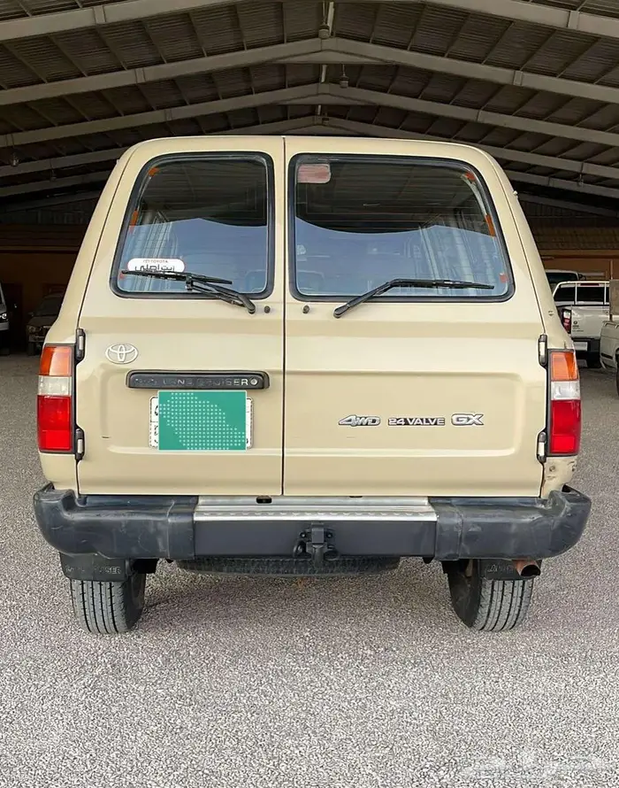 تويوتا لاندكروزر في اكس ار 6 سلندر دبل قير عادي 1996 12