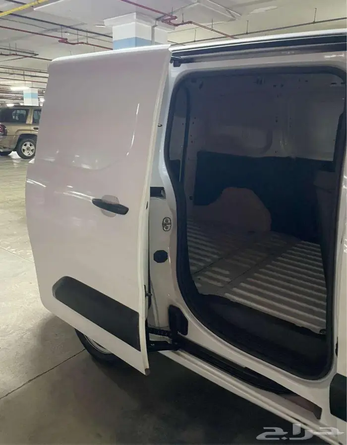 فان بيجو بارنتر 2023 ديزل بضاعة 5