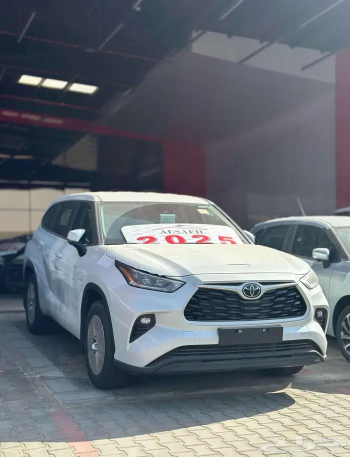 تويوتا هايلاندر LE 4X4 موديل 2025 0