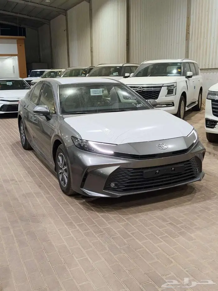 تويوتا كامري ( E-LE ) بنزين 2025 سعودي ( اقل سعر ) بطاقه 20