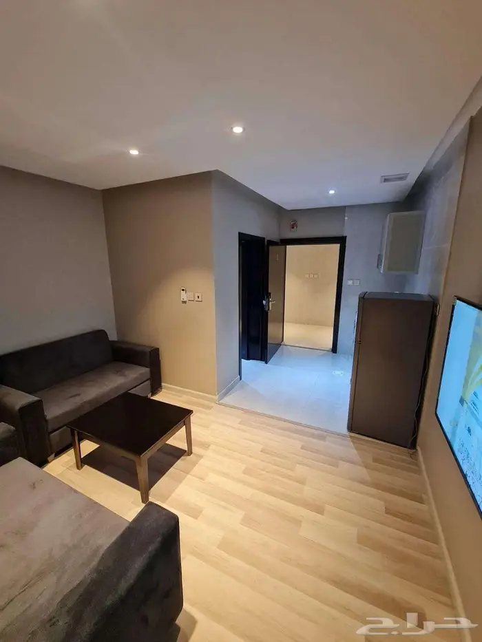 شقة فندقية غرفتين وصالة مؤثثة وفاخرة للعوائل بخميس مشيط 3