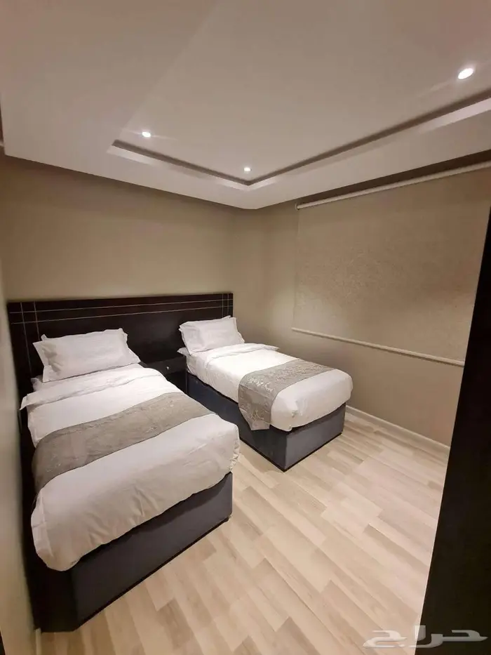 شقة فندقية غرفتين وصالة مؤثثة وفاخرة للعوائل بخميس مشيط 32