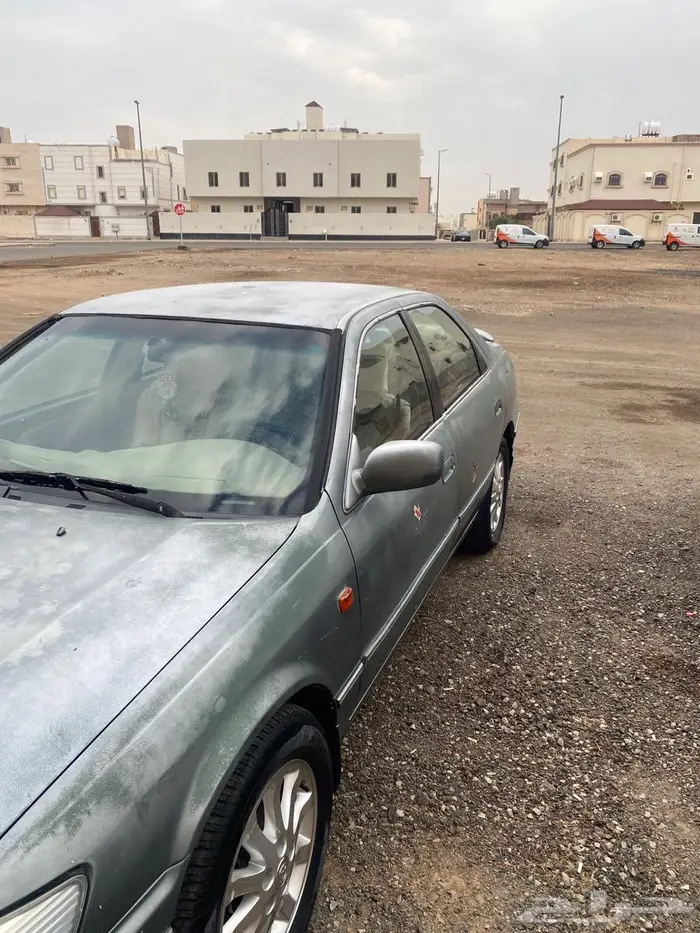 للبيع كامري 2002 4