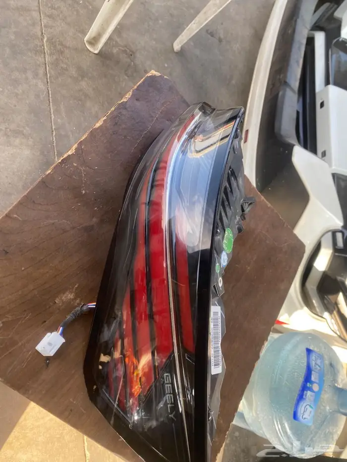 اصطب خلفي يمين جيلي بريفيس 0