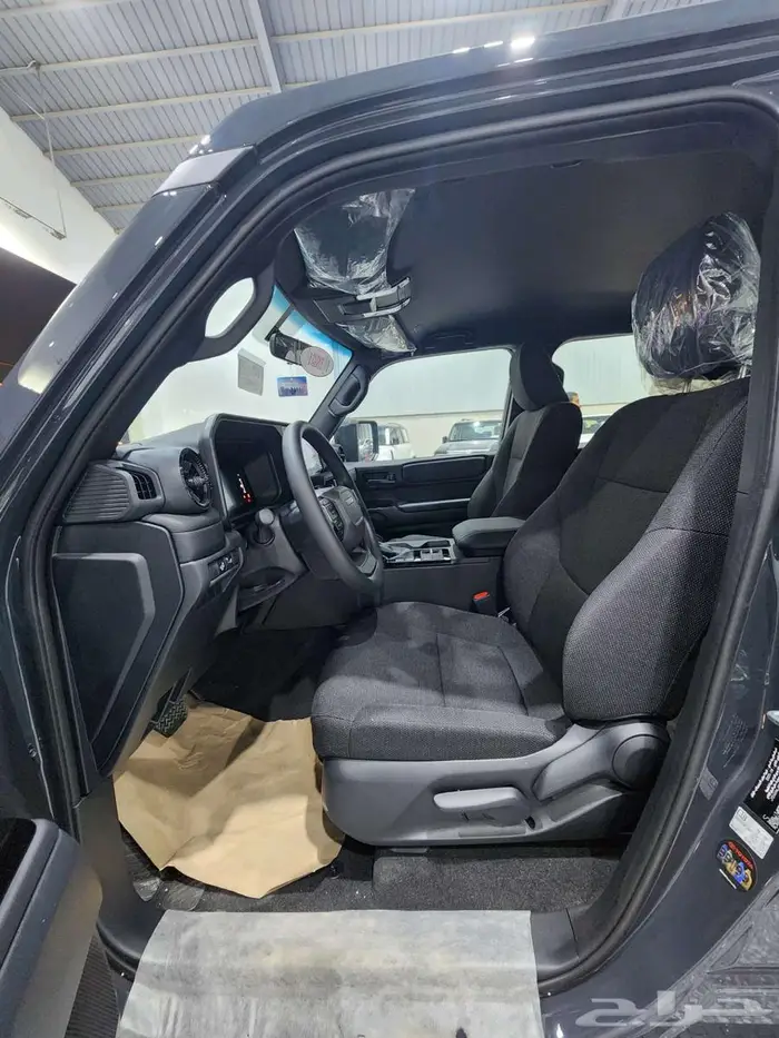 تويوتا برادو TXL1 بنزين 2025 السعر 181700 عرض خاص 10