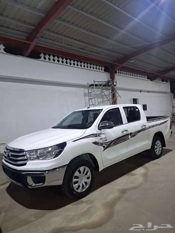 تويوتا هايلكس 2025 5