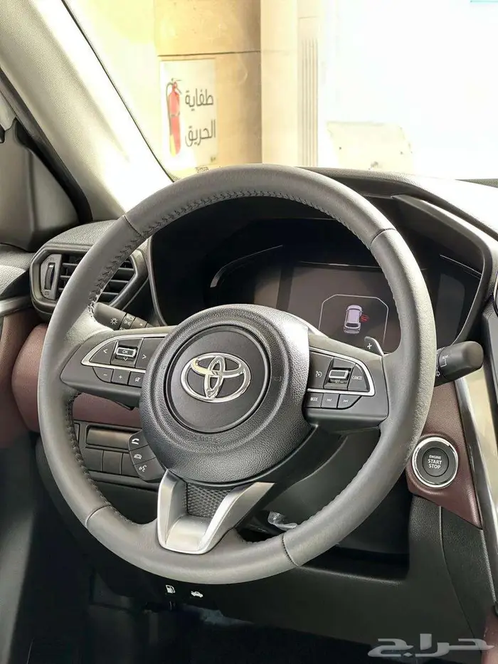 تويوتا اوربان كروزر GL 2026 9