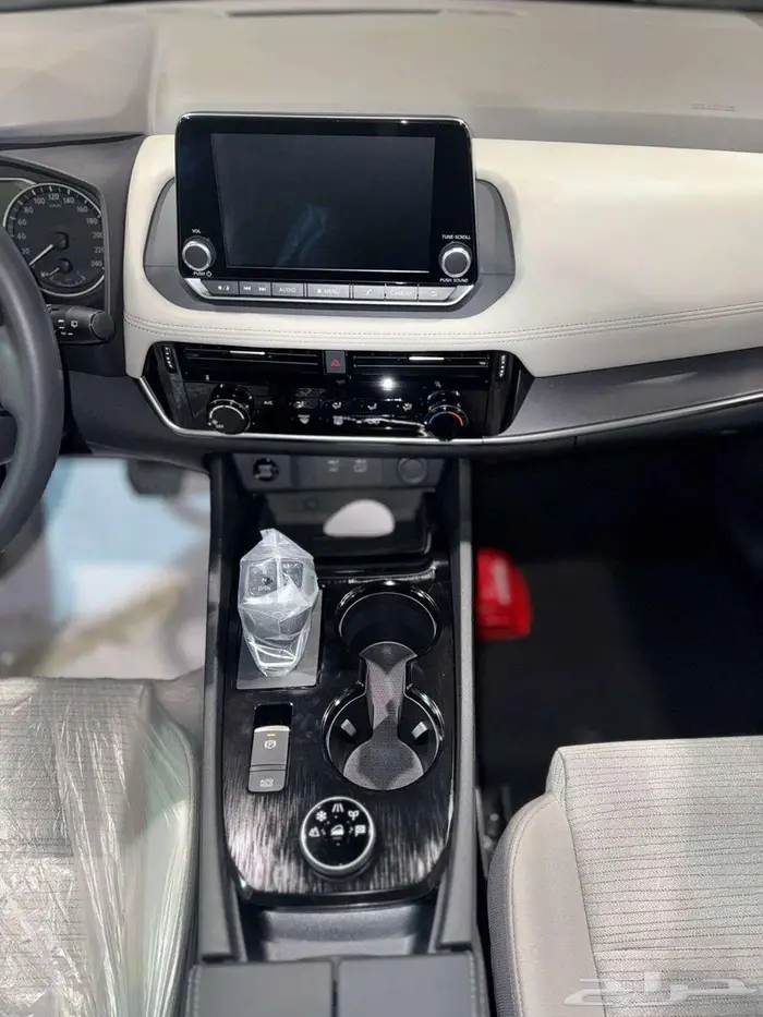 نيسان اكس تريل ستاندر دبل 5 راكب 2026 سعودي 10