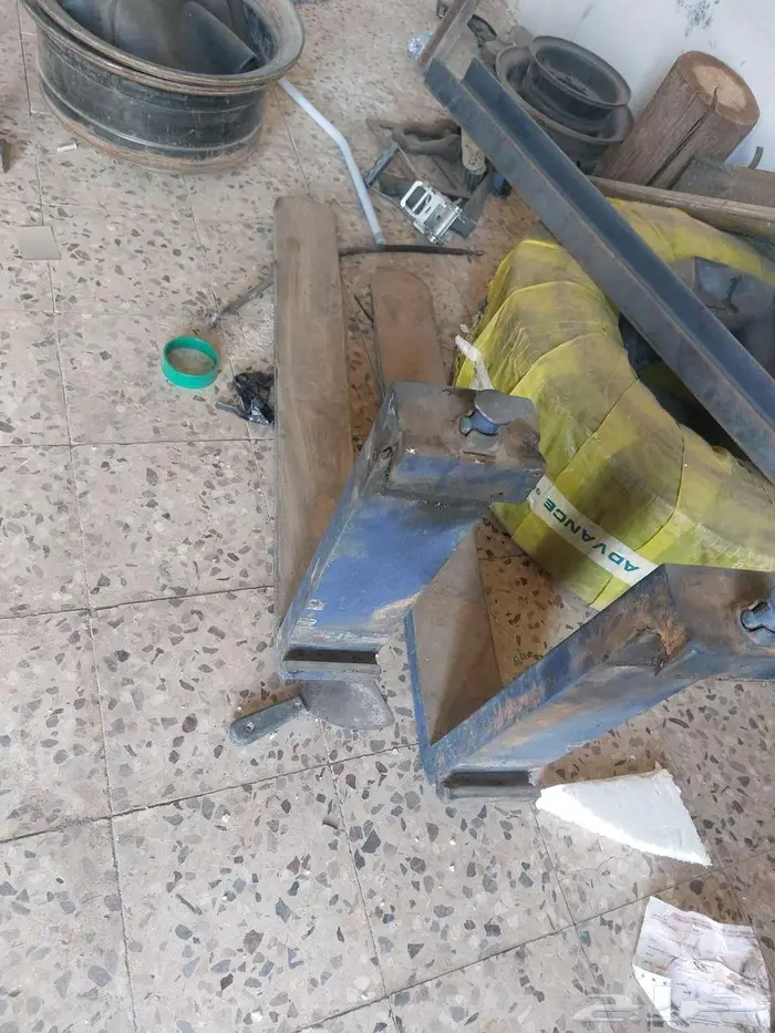 سكين رافعه شوكيه للبيع تركب على رافعه 2.5طن 0