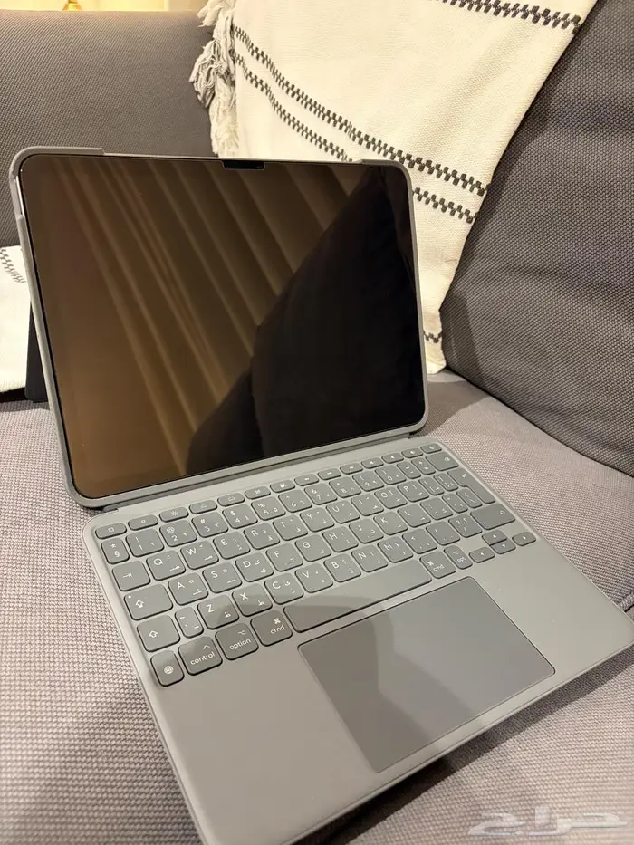 ايباد اير M2 3