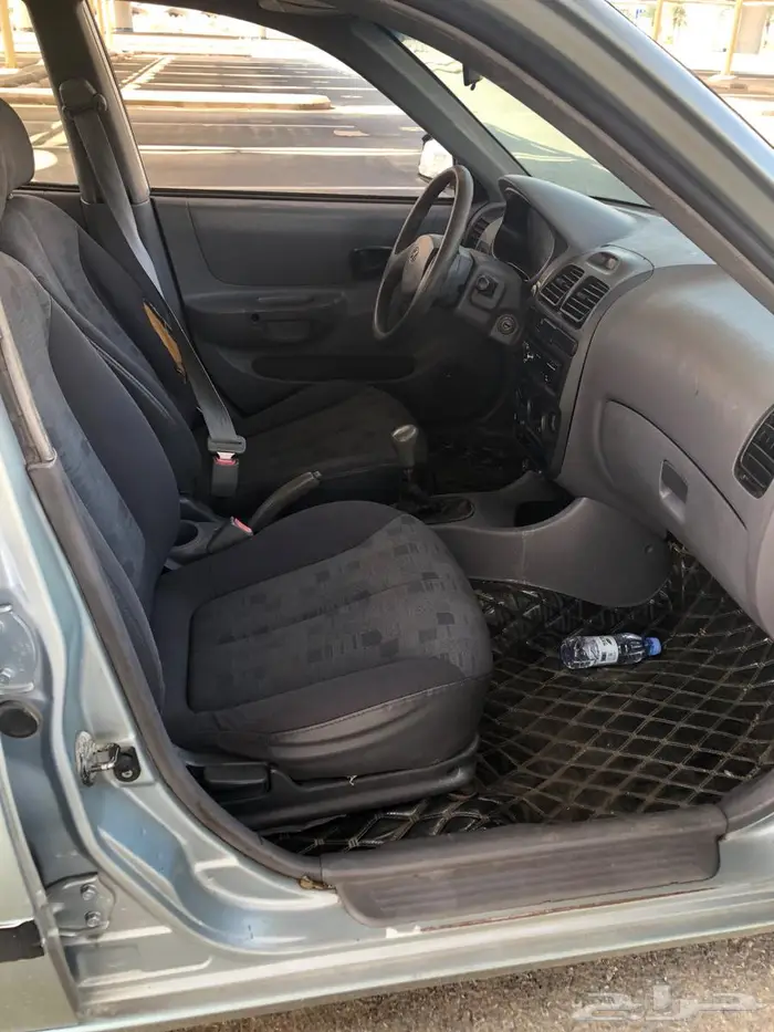 للبيع هونداي اكسنت بسعر رخيص 1