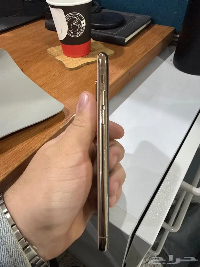 iPhone XS 64 GB Rose Gold - ايفون اكس اس 64 قيقا ذهبي 3