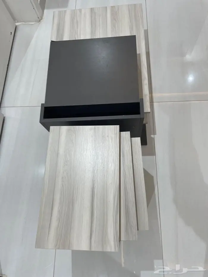 للبيع طاولة تلفزيون و طاولة كوفي 4