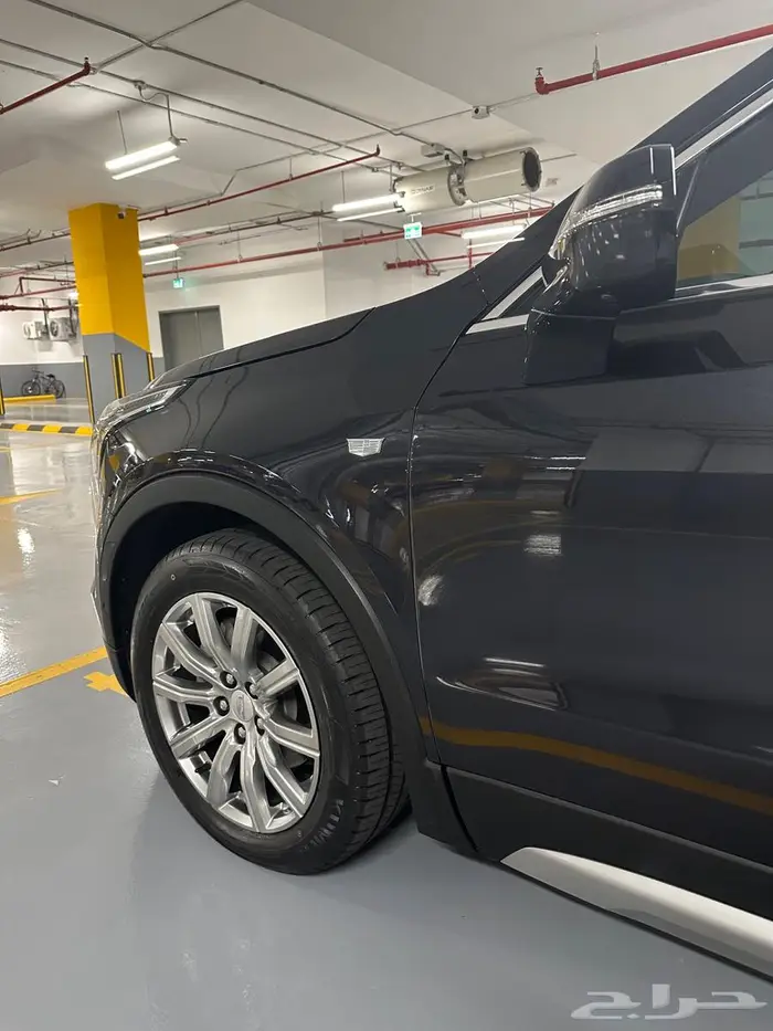 كاديلاك XT4 6