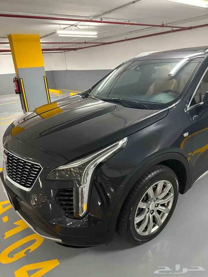 كاديلاك XT4 9