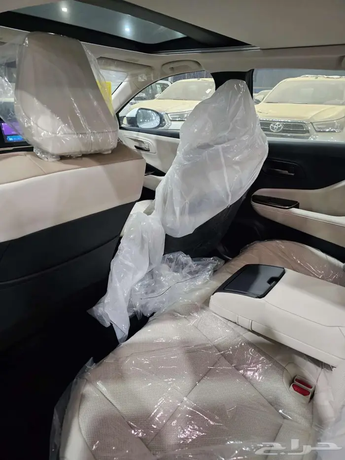 كراون برستيج - 2026 كاش واقساط 1 4