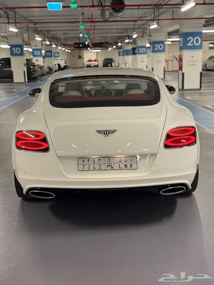 بنتلي GT 2015 10