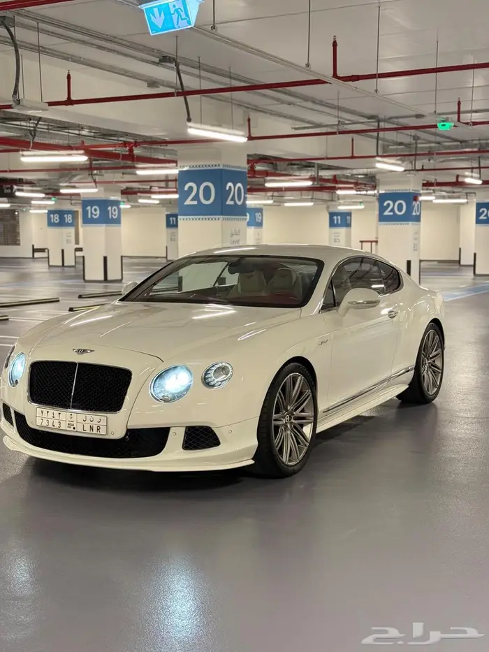بنتلي GT 2015 13