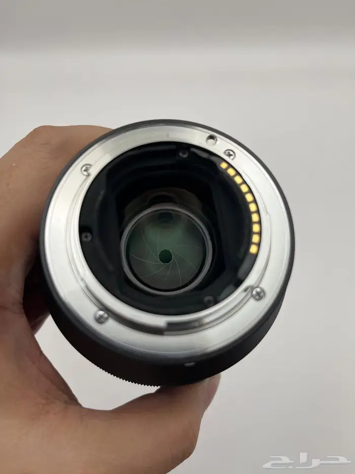 عدسة سوني 85mm F1.8 E-mount 2