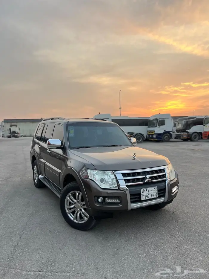 باجيرو 2015 المكينة الكبيرة 3.8 - ممشى قليل 0