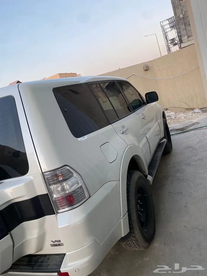 للبيع مستبيشي باجيرو 2016 2