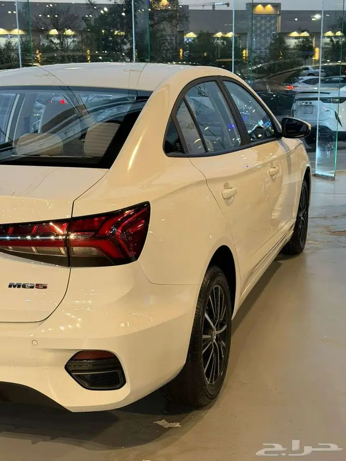 ام جي فايف MG5 2025 نص فل بسعر حصري 1