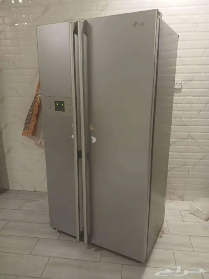 ثلاجه وفرن غاز وشاشه 7